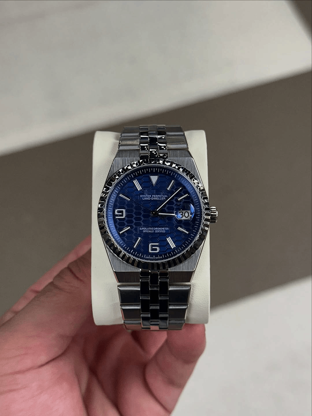 Adventure Deep Blue Scale Dial