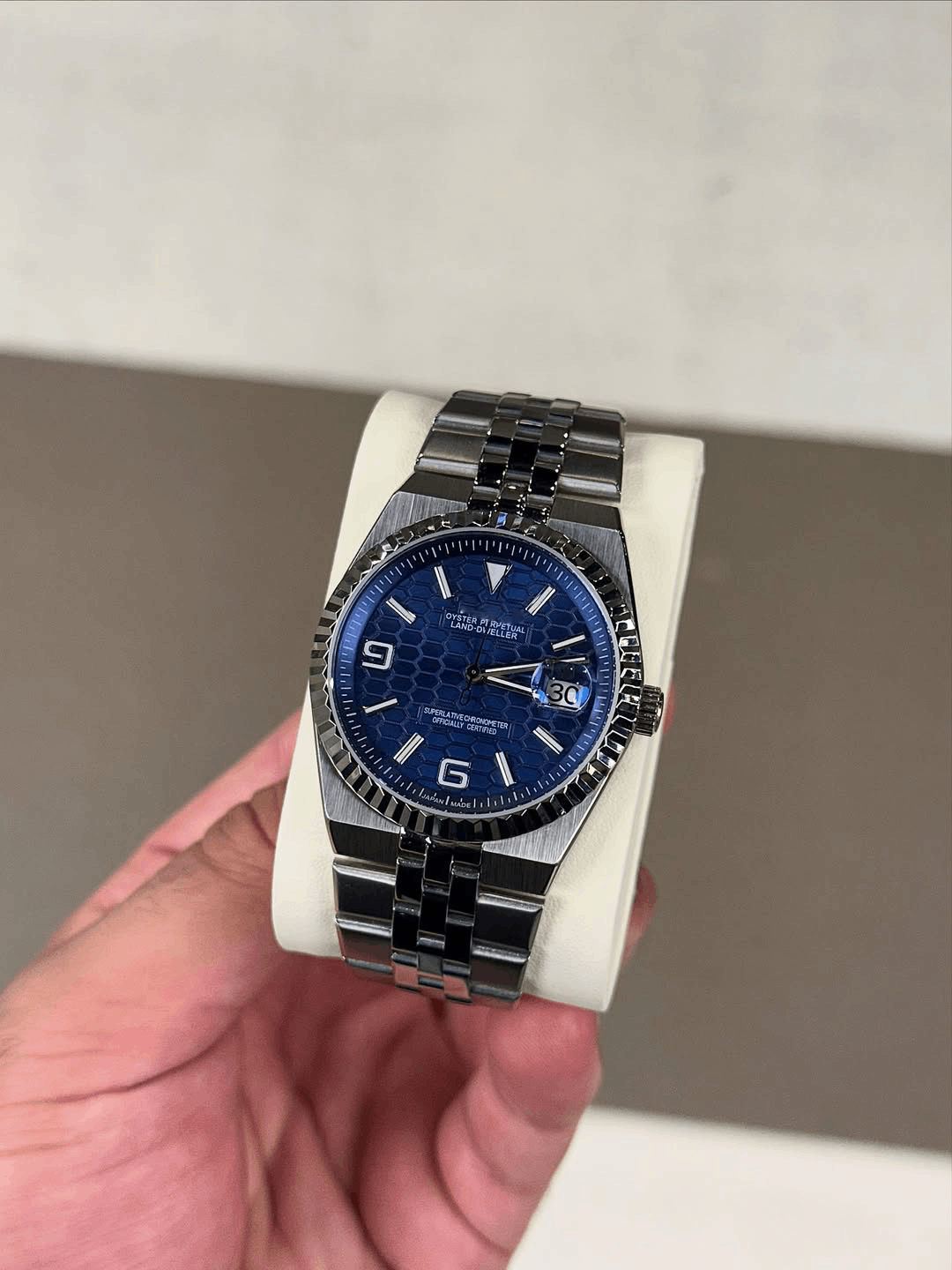 Adventure Deep Blue Scale Dial