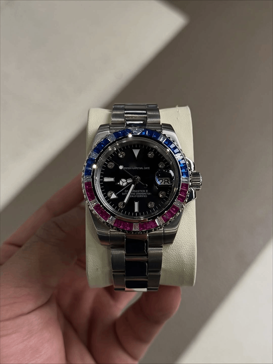 GMT Infinity Majestic Dial