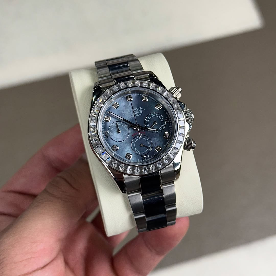Chronograph Pearl Diamond Dial